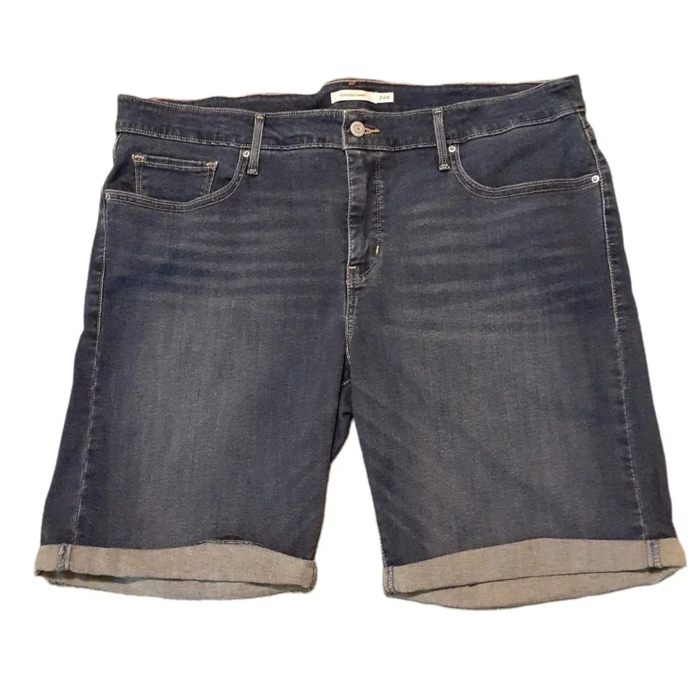 Levi Blue Bermuda shorts size 24W